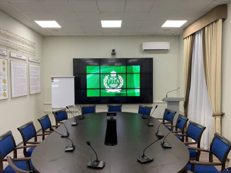 «Умный» конференц-зал для университета Минюста России